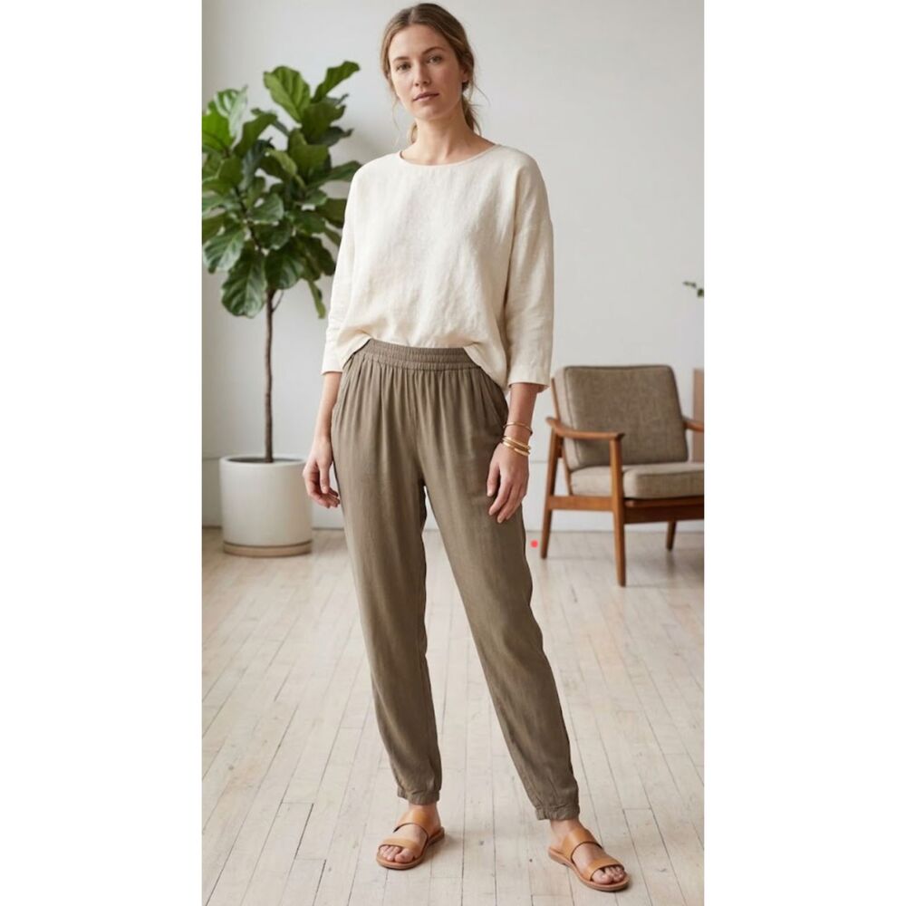 H&M Divided Pull On Tapered Trousers Women's Size 8